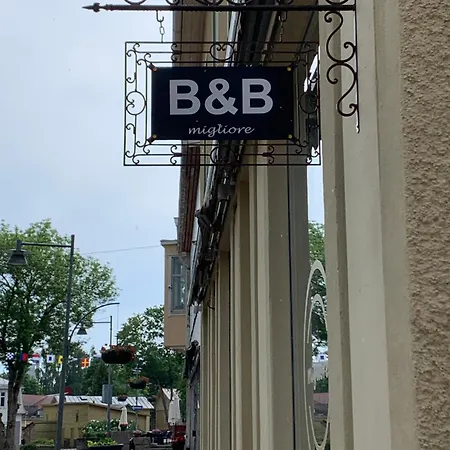 Nocleg ze śniadaniem M I G L I O R E 3*